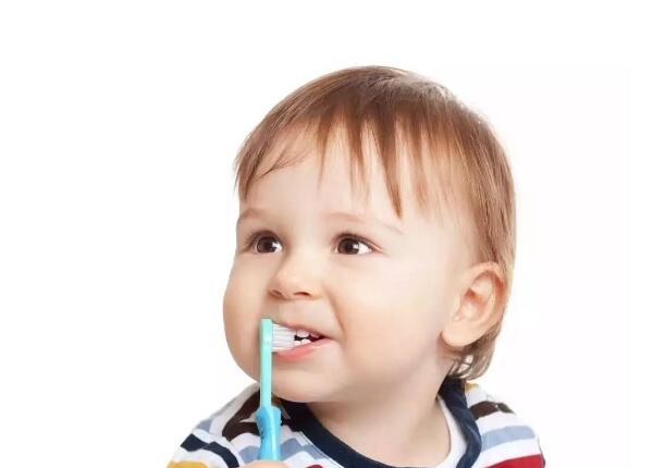 傳言：兒童使用電動牙刷有弊端！真相究竟是什么？