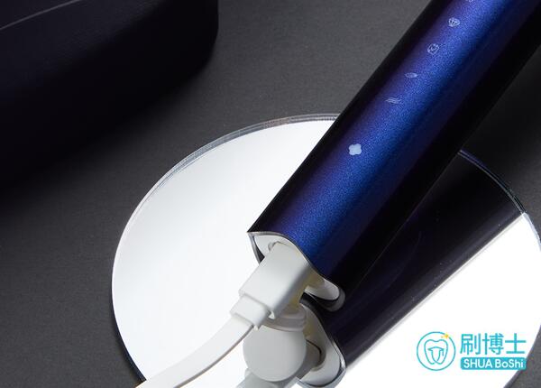 成人聲波電動(dòng)牙刷充電 聲波電動(dòng)牙刷能用多長時(shí)間